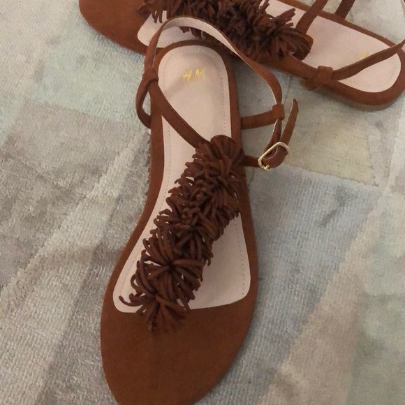 H&M Sandals - Picture 3 of 4